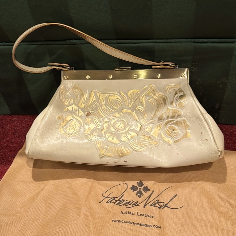 Patricia Nash Leather ladies hand bag. - Picture 2 of 6